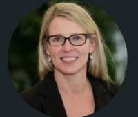 Head shot of Kristin Boag
