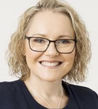 Photo of Tracey Dowling