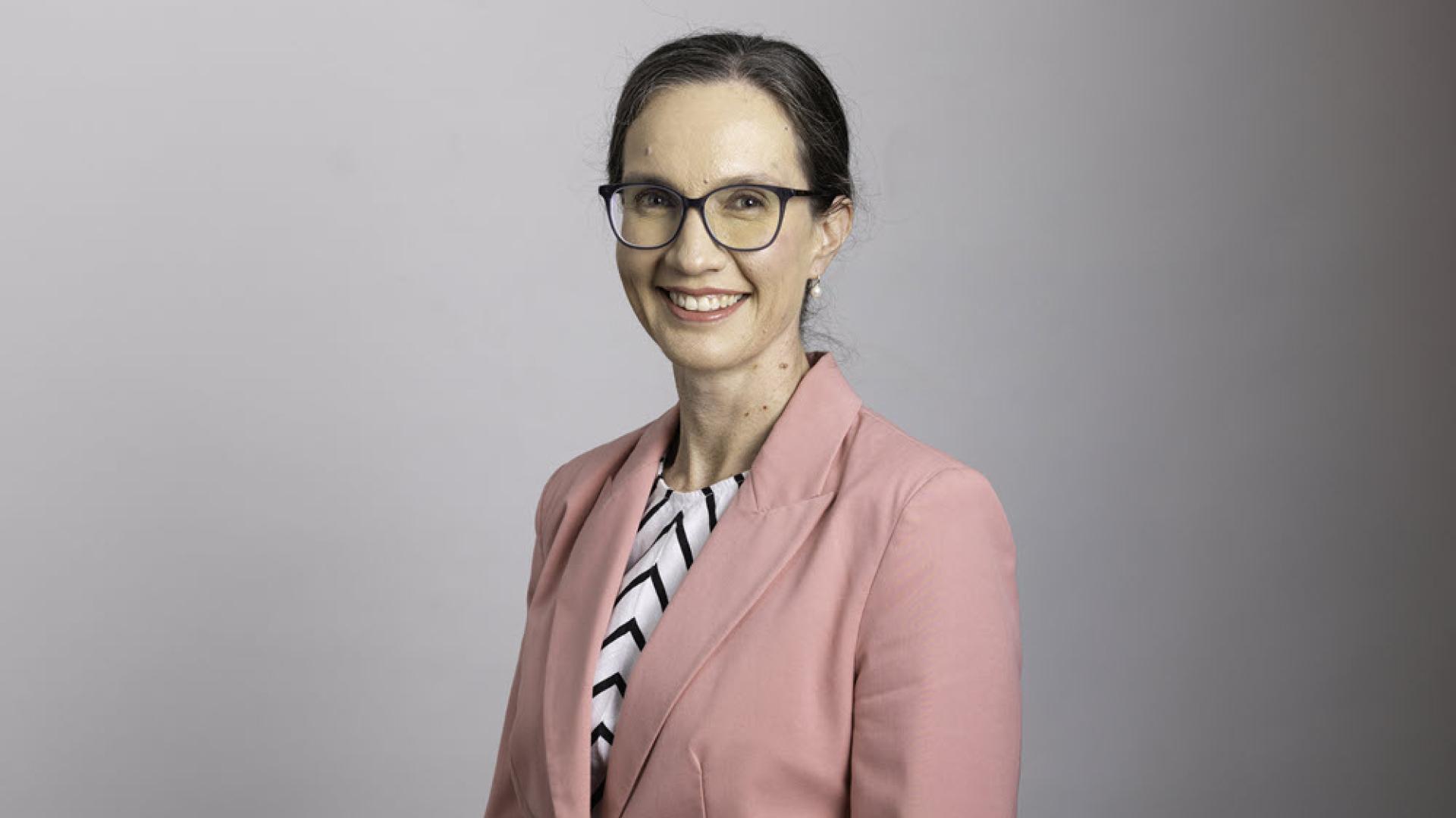 Headshot of Kerren Crosthwaite